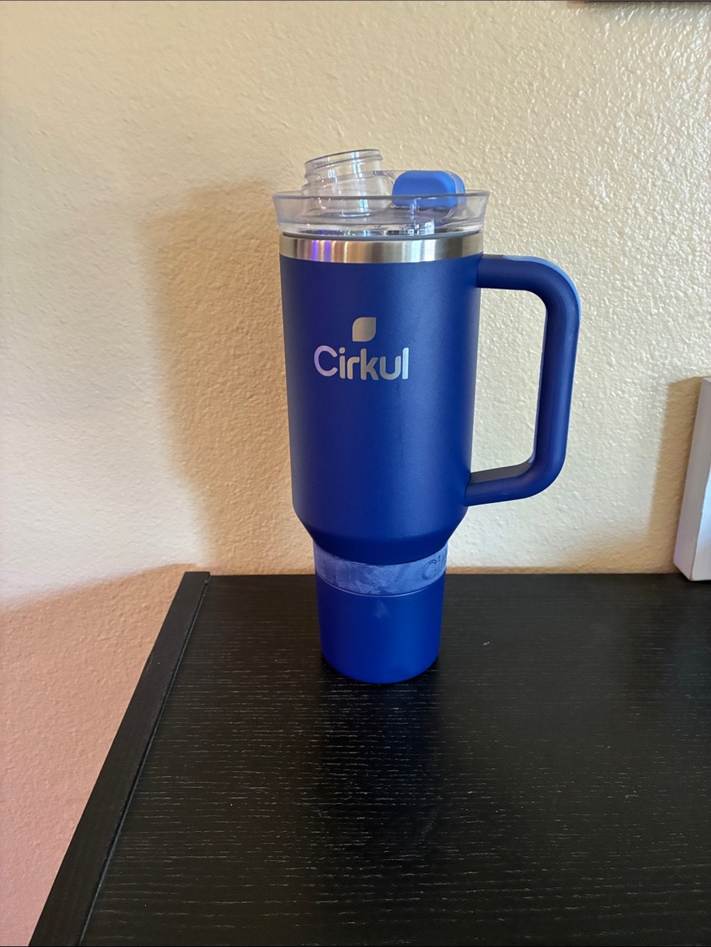 Cirkul Blue Insulated Travel Mug with Handle